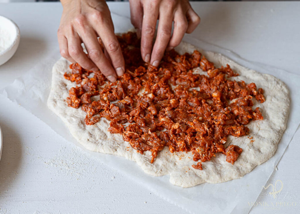 zorza en la empanada gallega de zorza casera 
