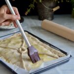 Empanada montada y lista para el horno