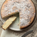 Tarta de nata y nueces casera 